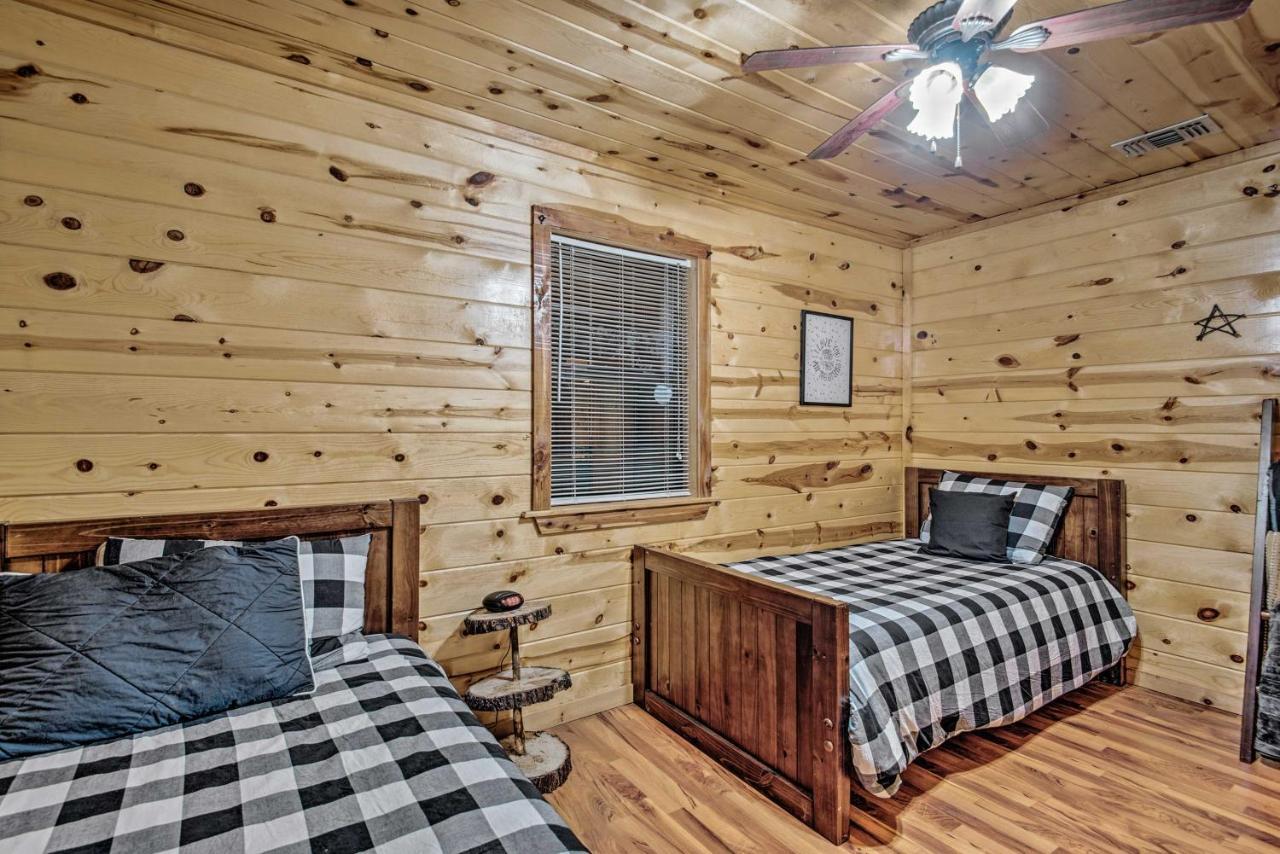 Broken Bow Starlight Cabin With Private Hot Tub! Exterior foto